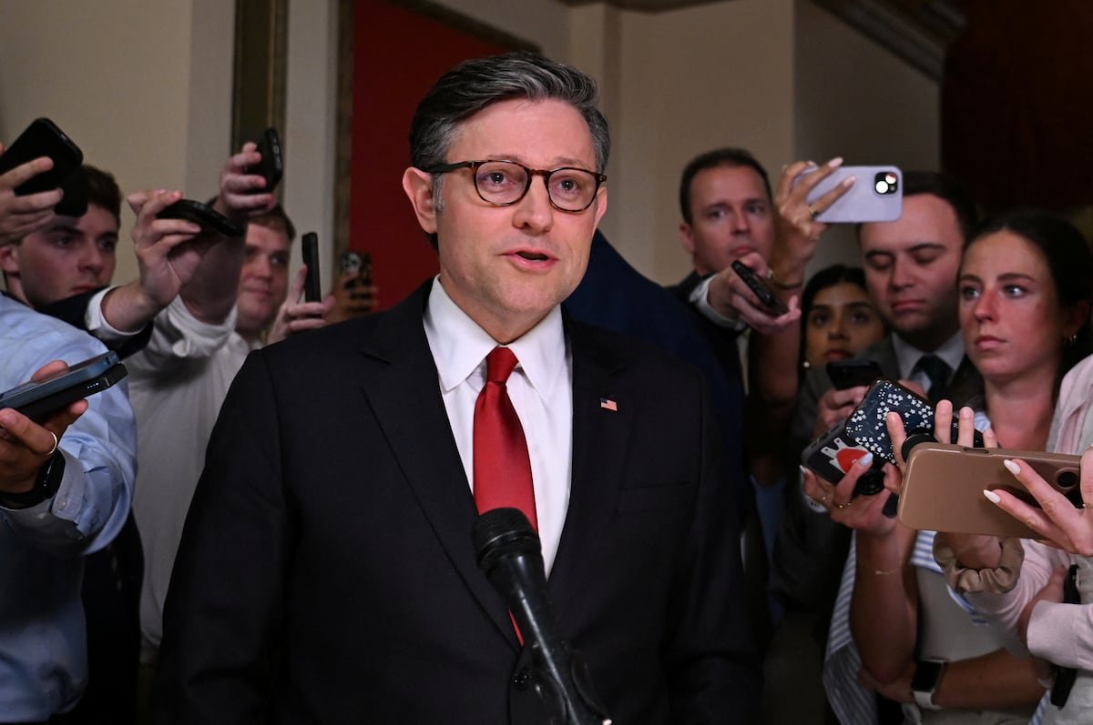 Republicans bow to Trump and pass sweeping tax cuts for the rich | U.S.