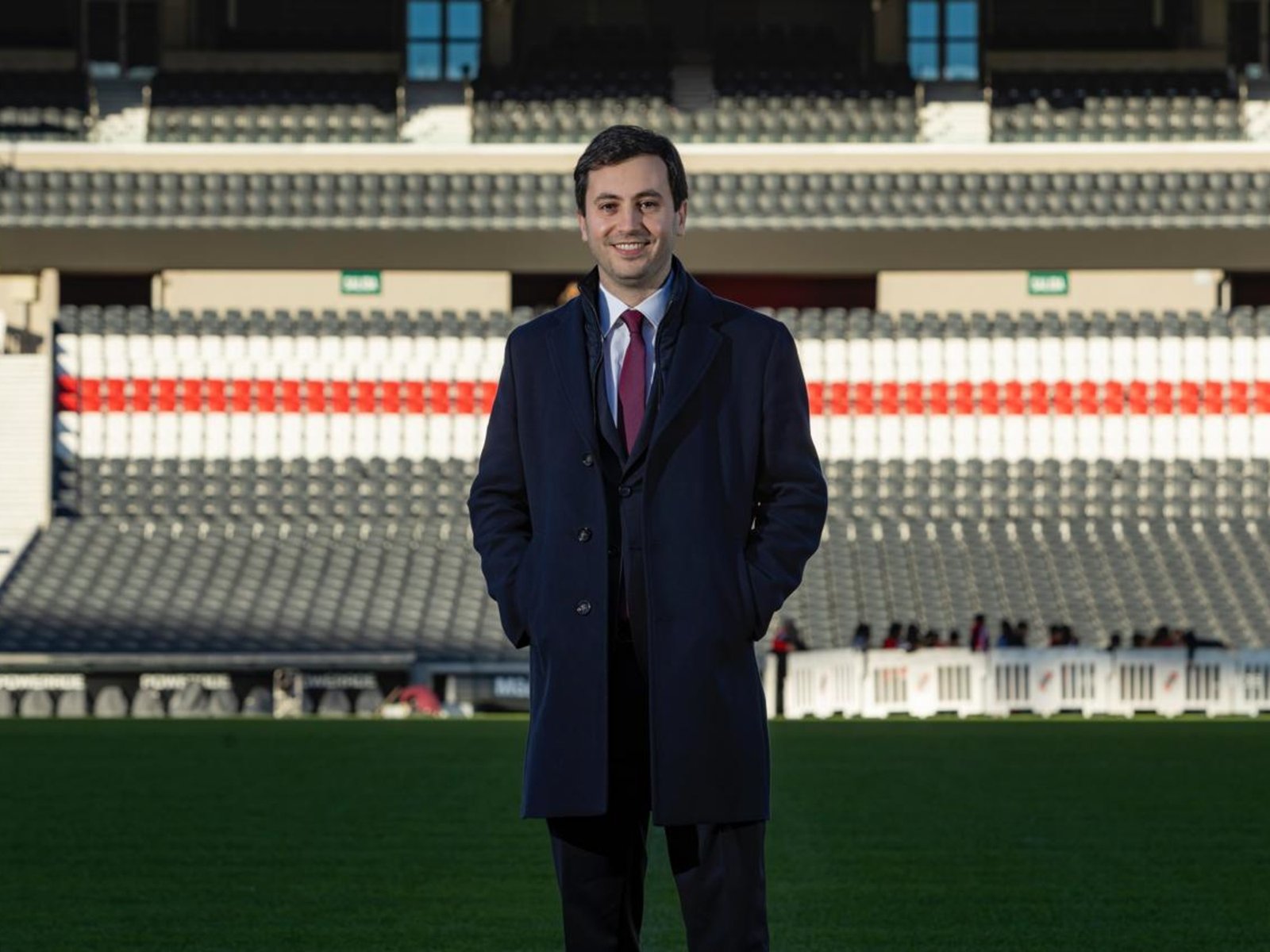 Stefano Di Carlo salió al cruce de Diego Milito