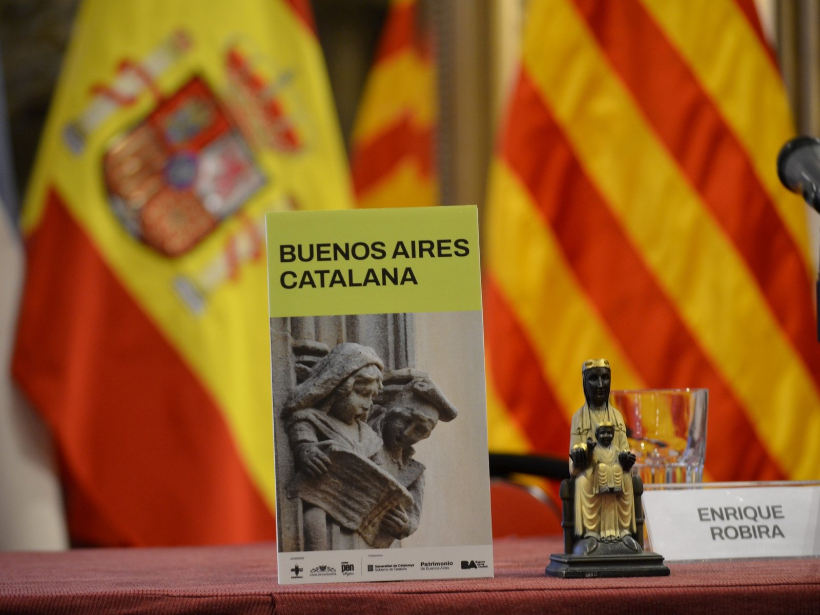 Un viaje histórico-cultural de siglos de influencia en Buenos Aires