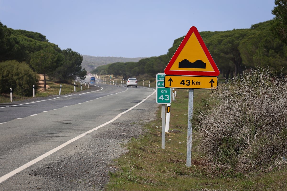 Uno de cada dos kilómetros de la red vial sufre daños graves, según la Asociación Española de la Carretera | España