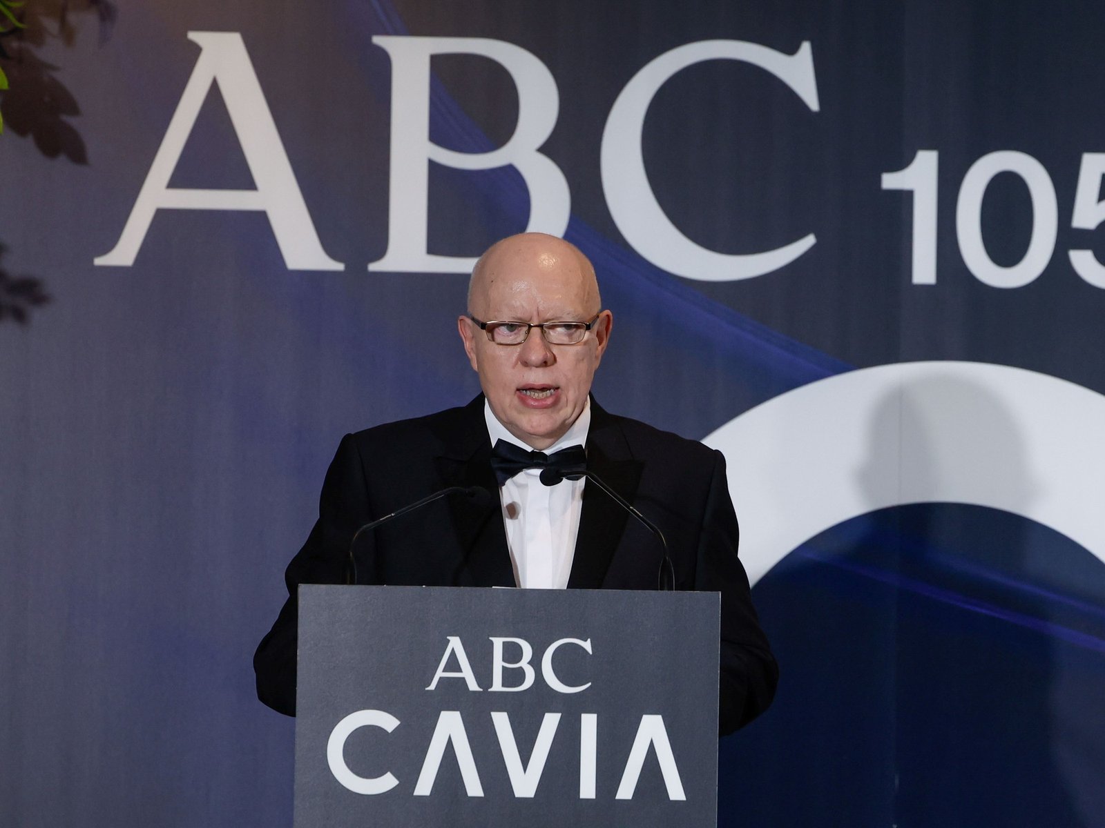 «Vamos hacia un mundo de mentiras»