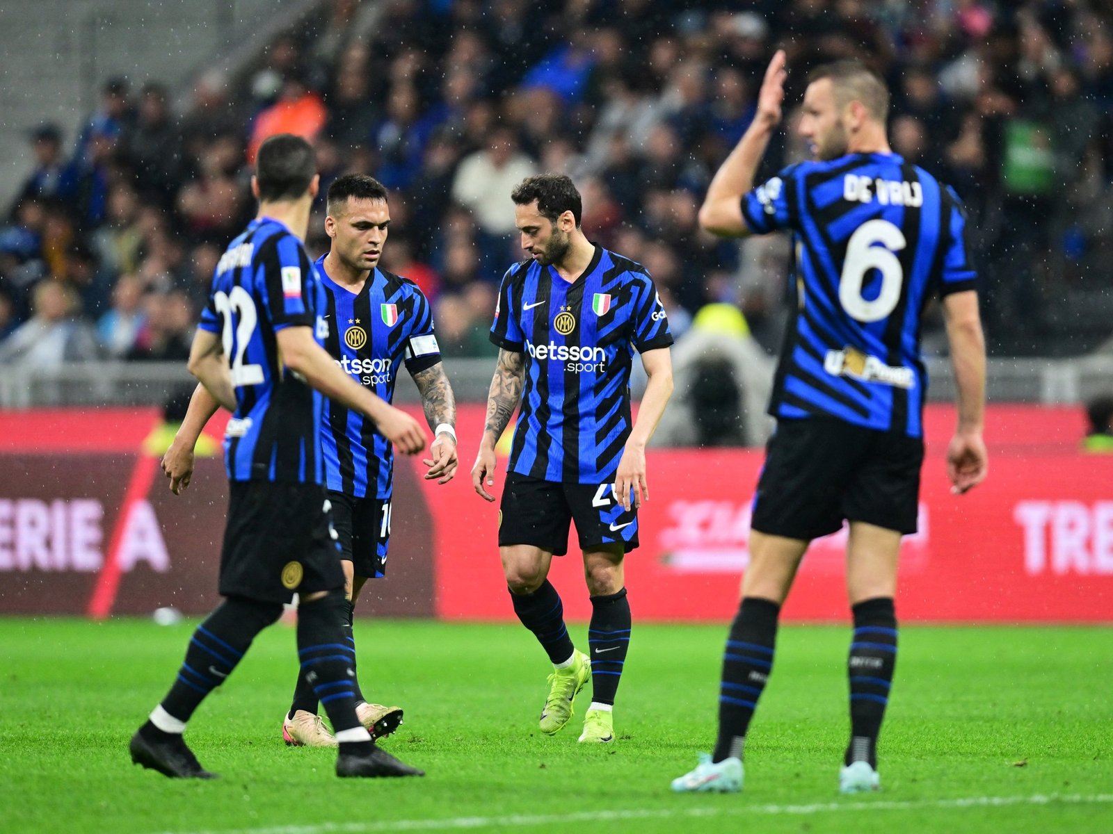 el DT del Inter de Milán armó un careo entre Lautaro Martínez y sus compañeros