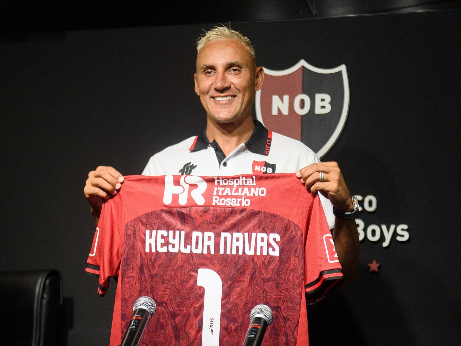 el arquero pidió ser suplente y Fabbiani lo sacó de la lista