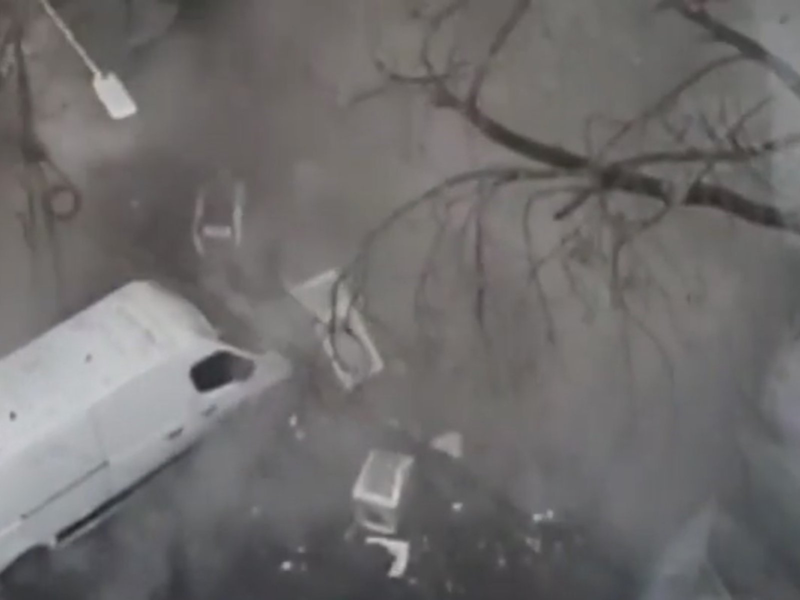 heladeras y lavarropas salieron volando y cayeron en la vereda