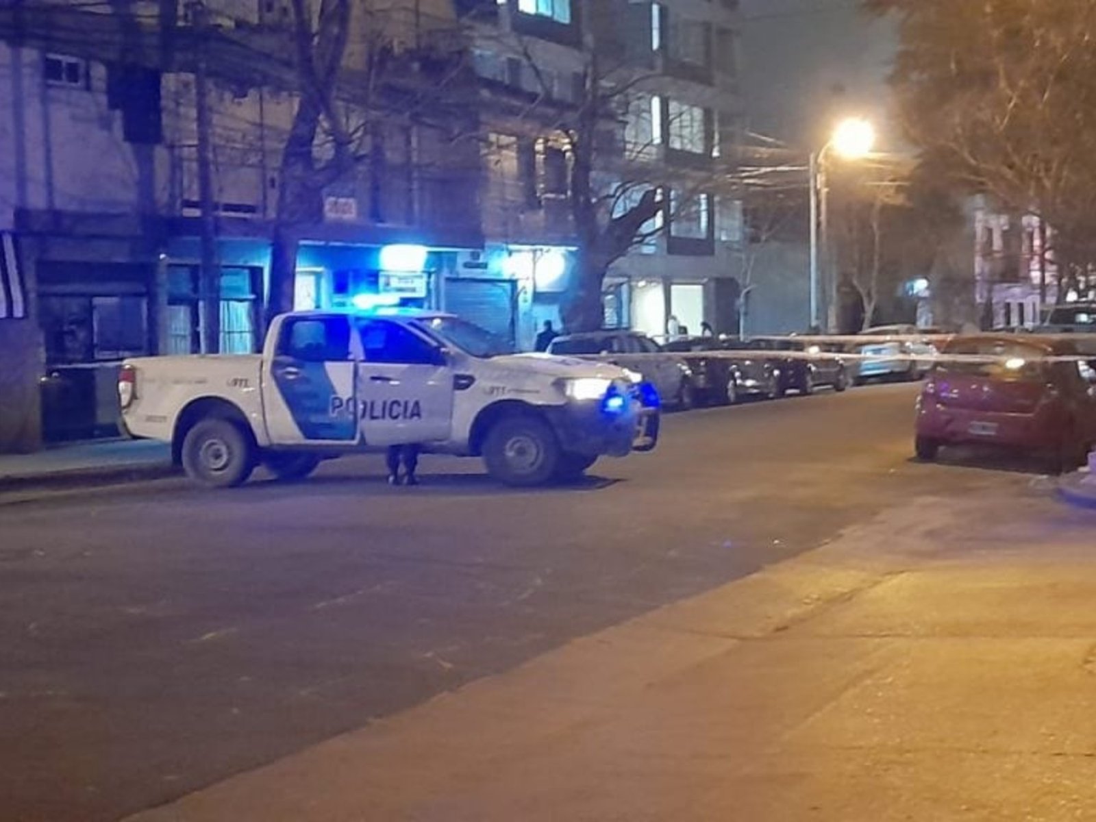 matan a un hombre, balean a su hijo y otros dos ataques con tiros en una misma noche
