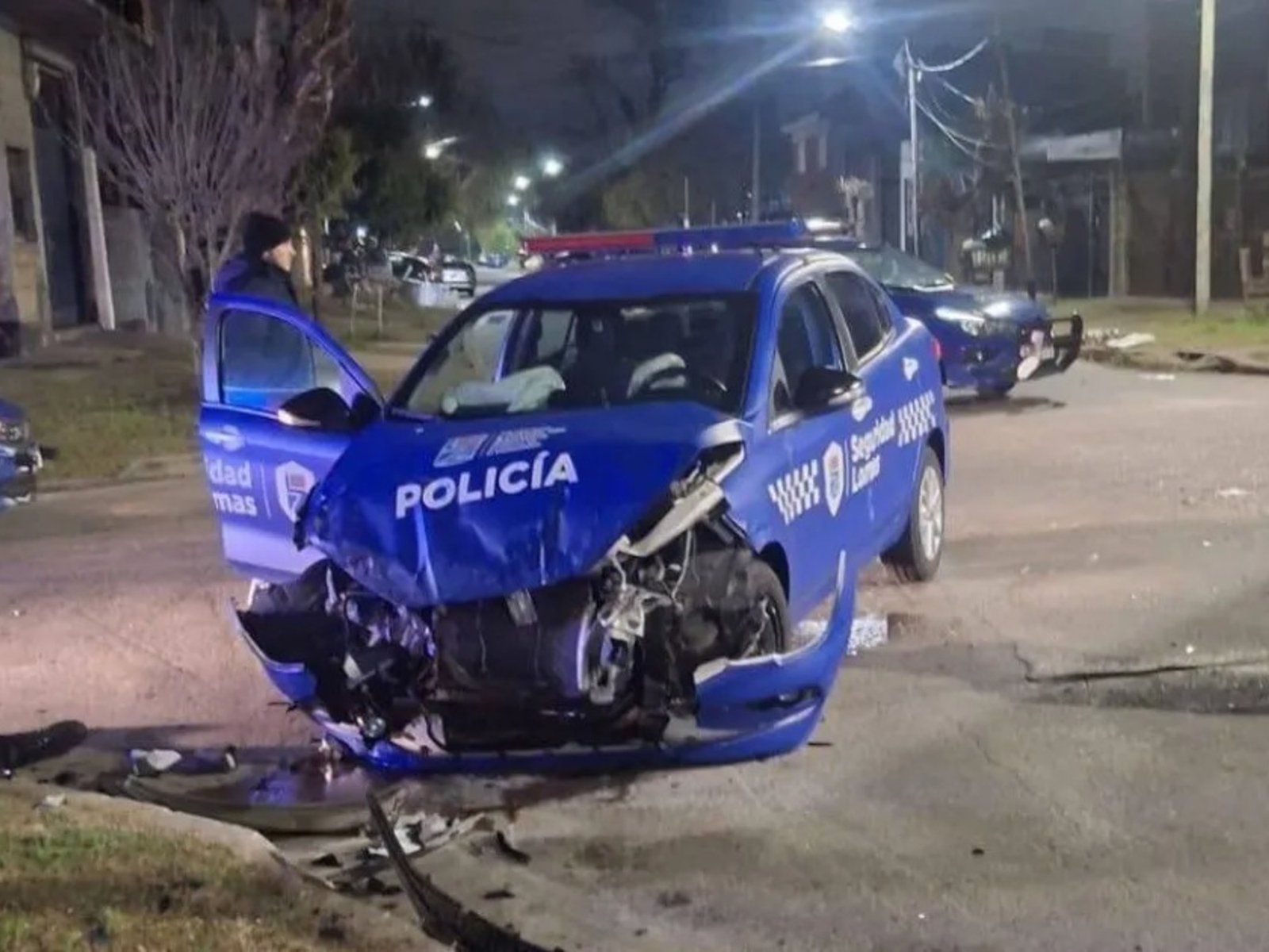 murió un policía y hay otros tres heridos por el brutal choque de dos patrulleros
