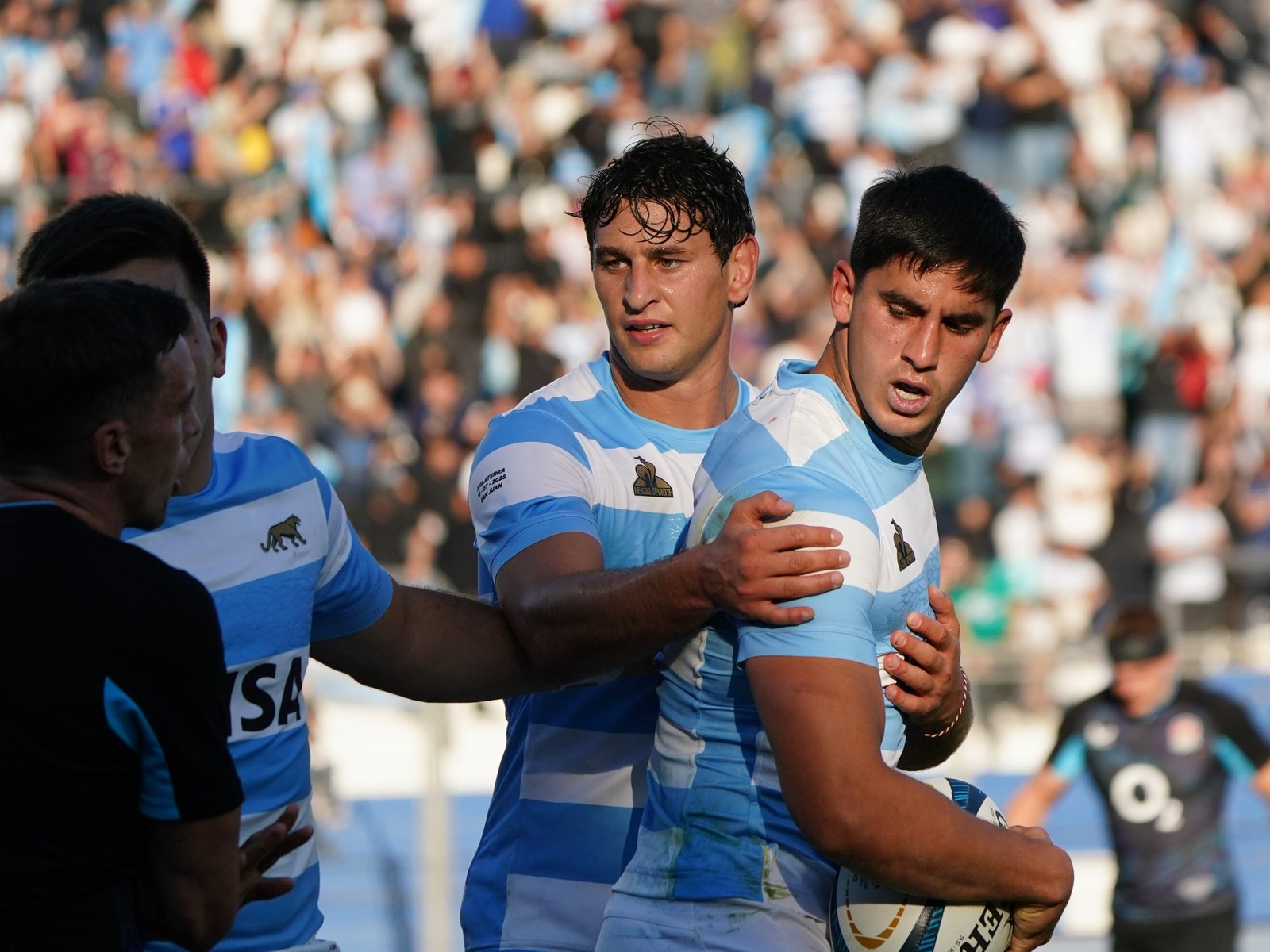 protocolo de conmoción cerebral por Carreras y Juan Martín González con una lesión intercostal