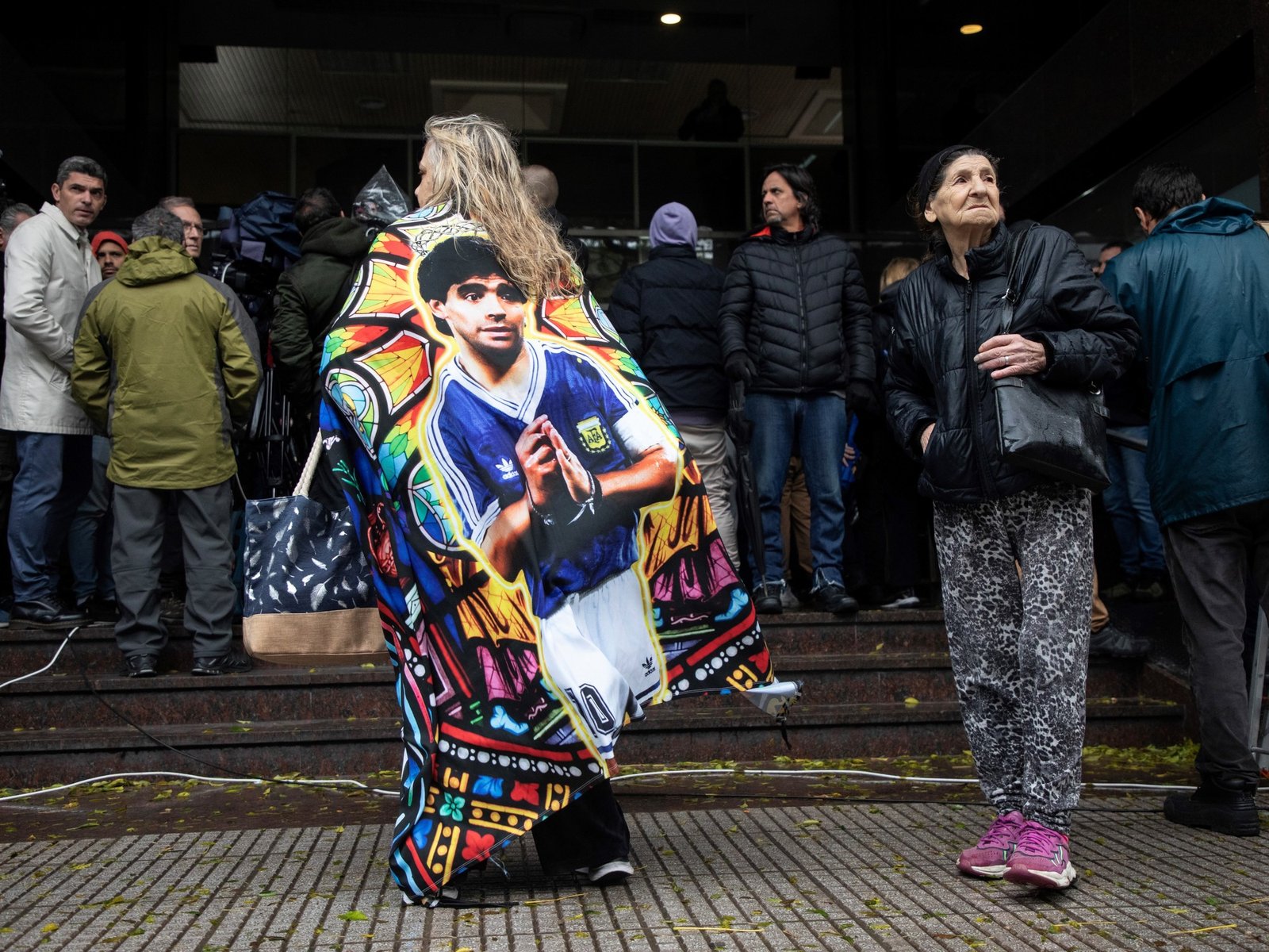 sortearon a un nuevo juez para completar el tribunal