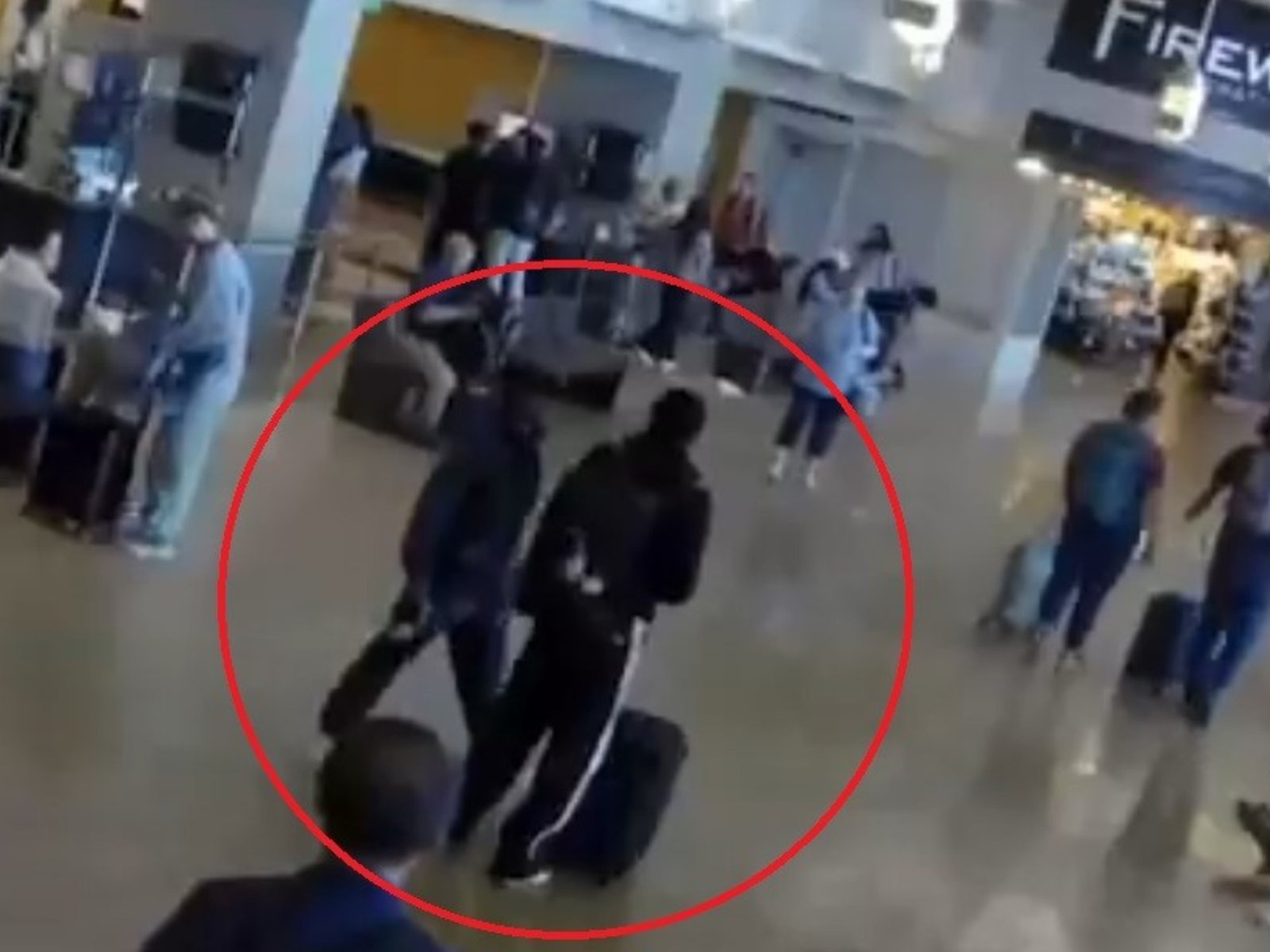 Apareció el video de la agresión de la atleta Sha’Carri Richardson a su novio, por el que terminó detenida y pasó una noche en prisión
