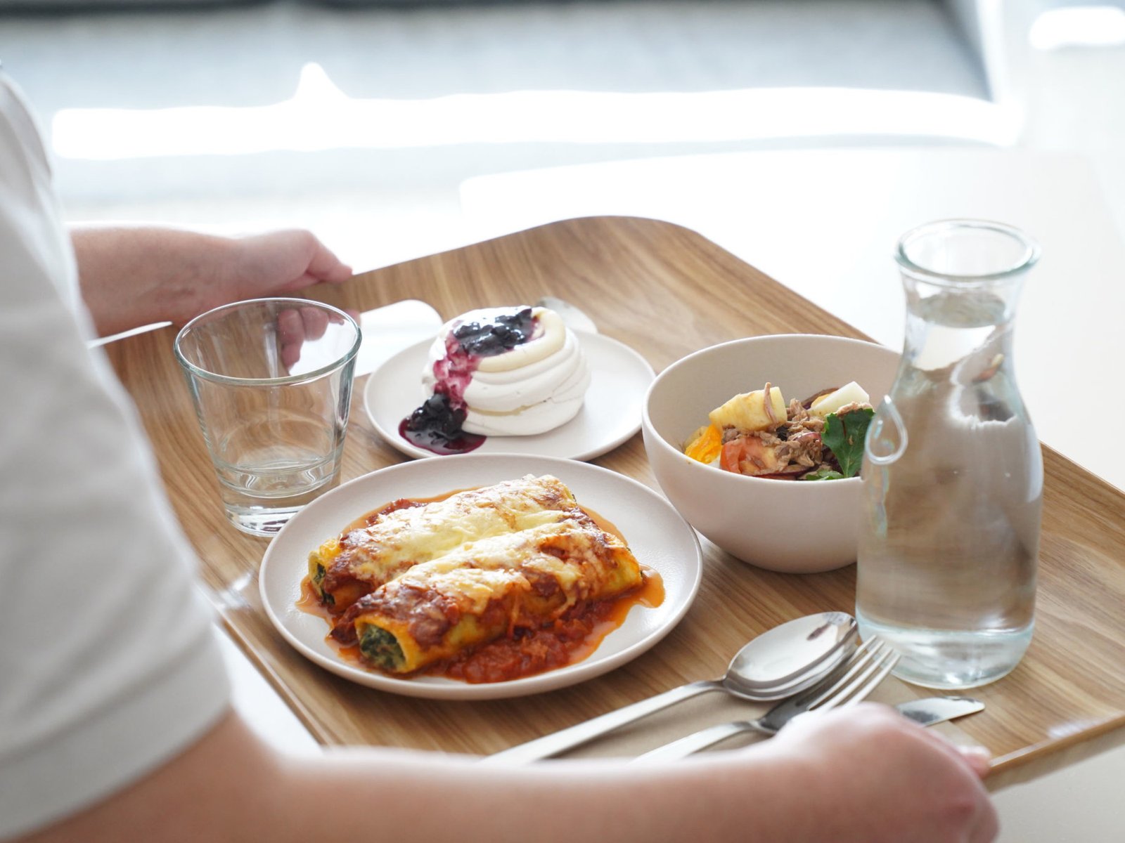 Con chefs famosos y platos de restaurante, la comida de hospital cambia y se vuelve más gourmet