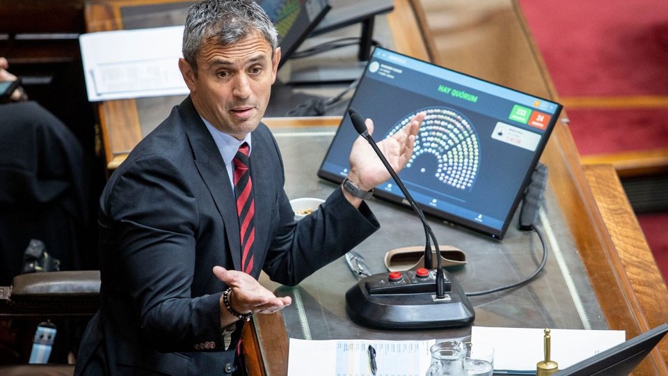 Con el pie en el acelerador la oposición convocó a una sesión especial para voltear los vetos de Milei en Diputados