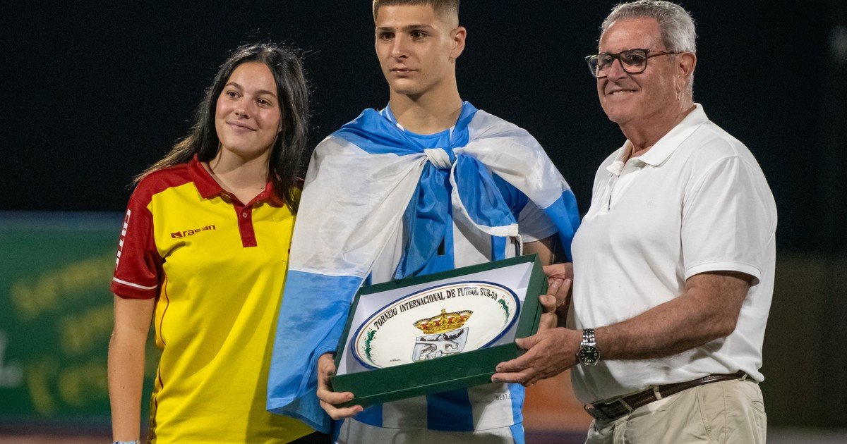 De Martis, el killer de la Selección Sub 17 que ilusiona con estadísticas exorbitantes :: Olé