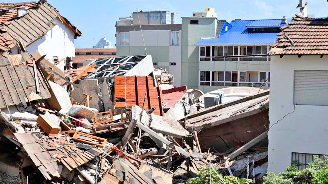 El hotel Dubrovnik en Villa Gesell se derrumbó por las obras de refacción, según la pericia