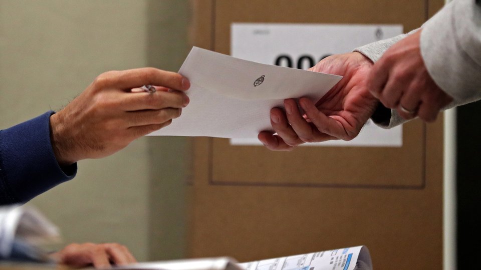 Elecciones 2025: la unidad del peronismo, la alianza PRO – LLA y el armado de los gobernadores | Se inscribieron los frentes y sigue la negociación por las listas