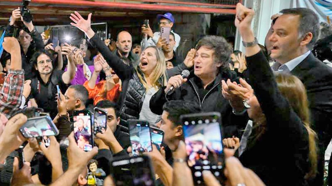 Javier Milei organiza acto partidario en La Plata para lanzar campaña provincial