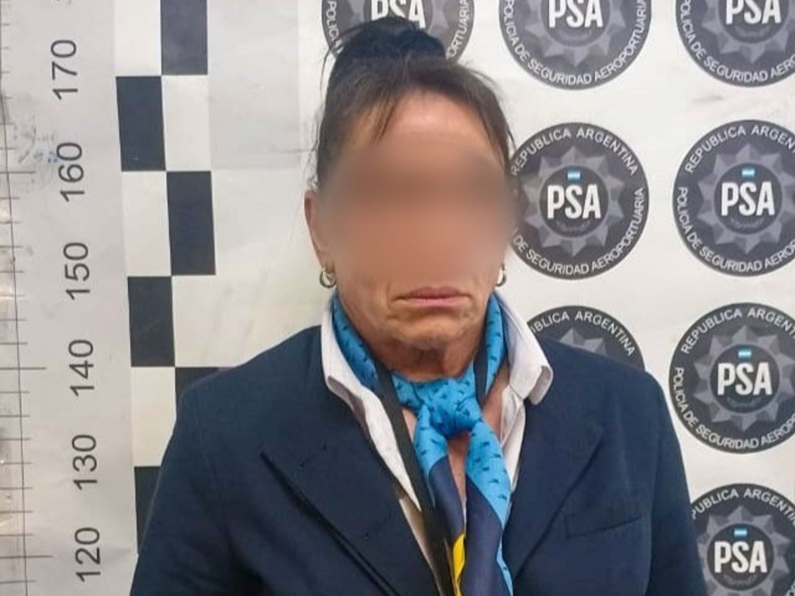 La sospecha detrás del caso de la azafata de Aerolíneas de 65 años que cayó por contrabando: "Quieren seguir bagayeando"