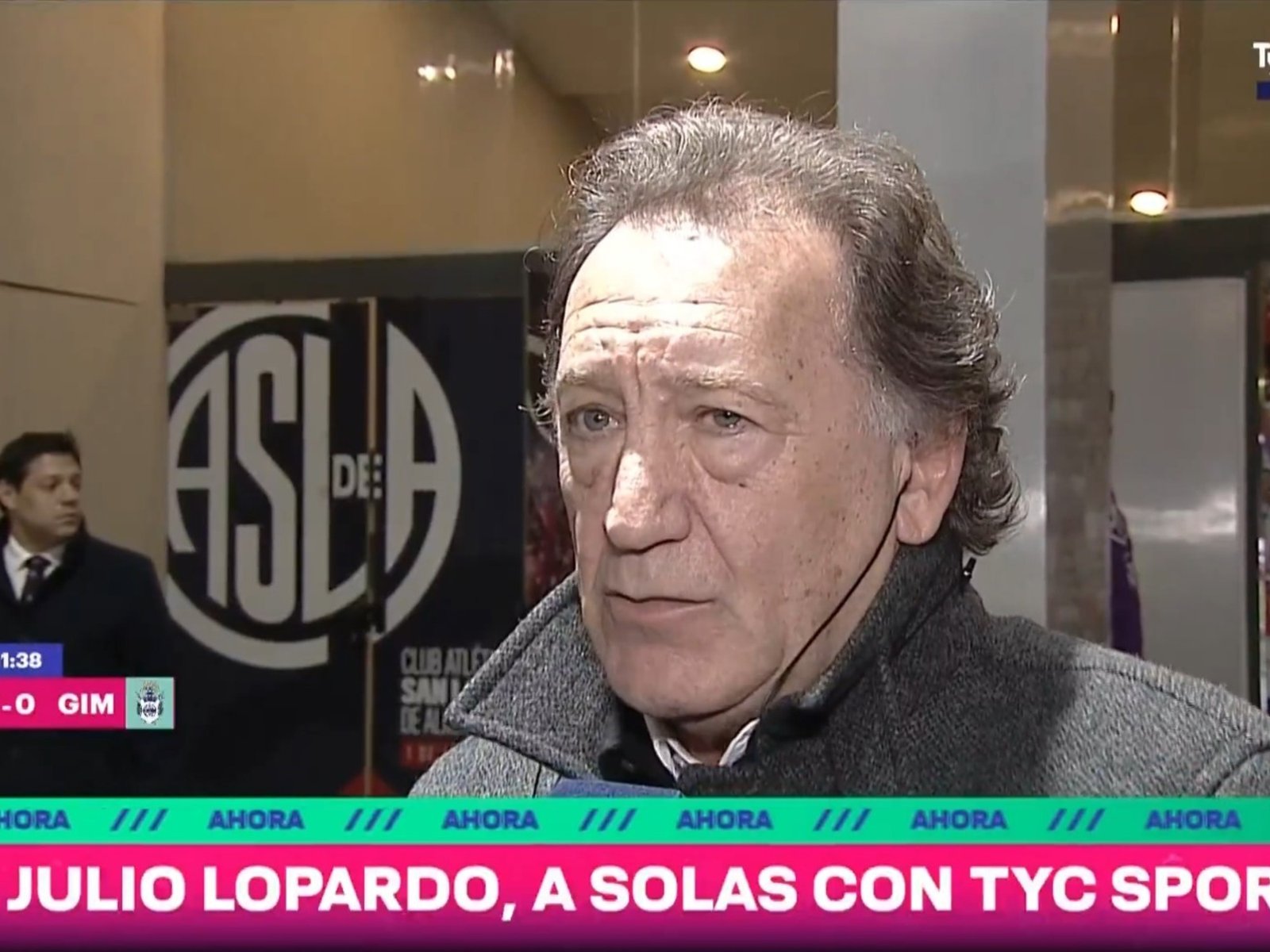 «O renuncia Moretti o que se haga cargo del club»