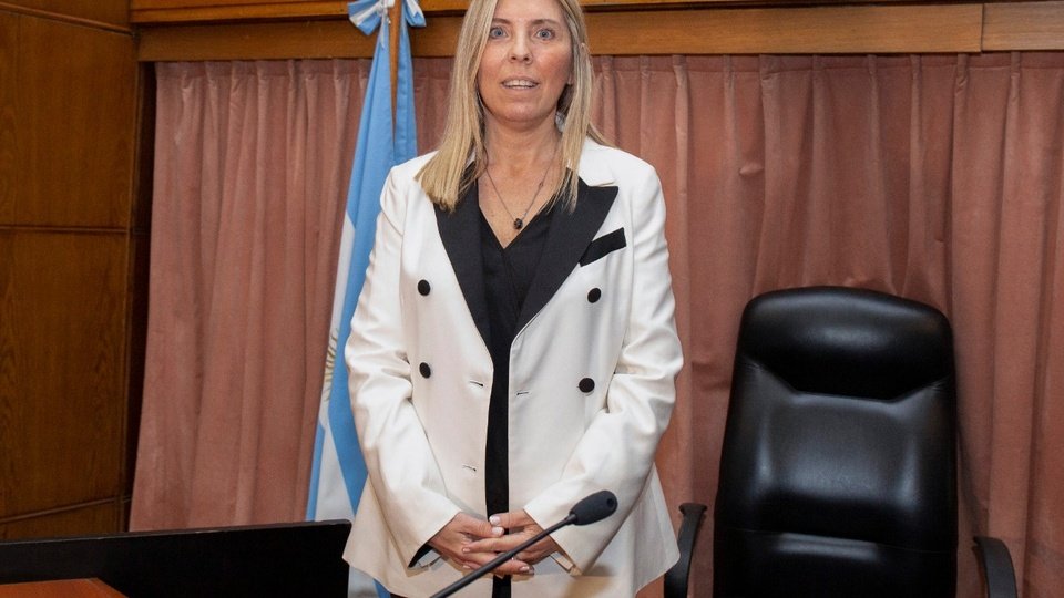 Pese a los intentos por protegerla, avanza la investigación contra Capuchetti 