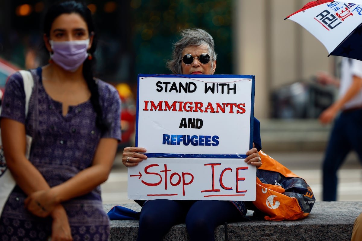 Una jueza frena el intento del Gobierno de Trump de cancelar el TPS de hondureños y nicaragüenses: “Su presencia no es un delito” | Inmigración en Estados Unidos