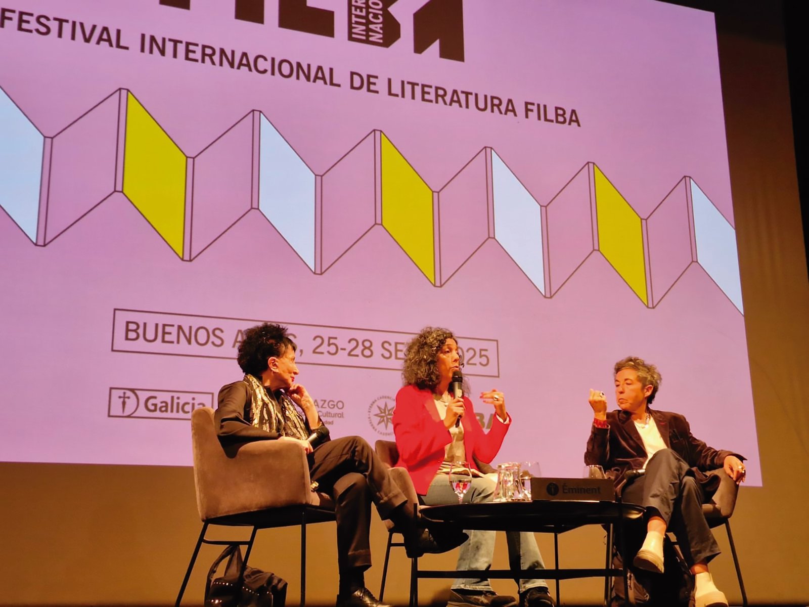 Esther Díaz y Cabezón Cámara conversaron sobre deseo, escritura y libertad