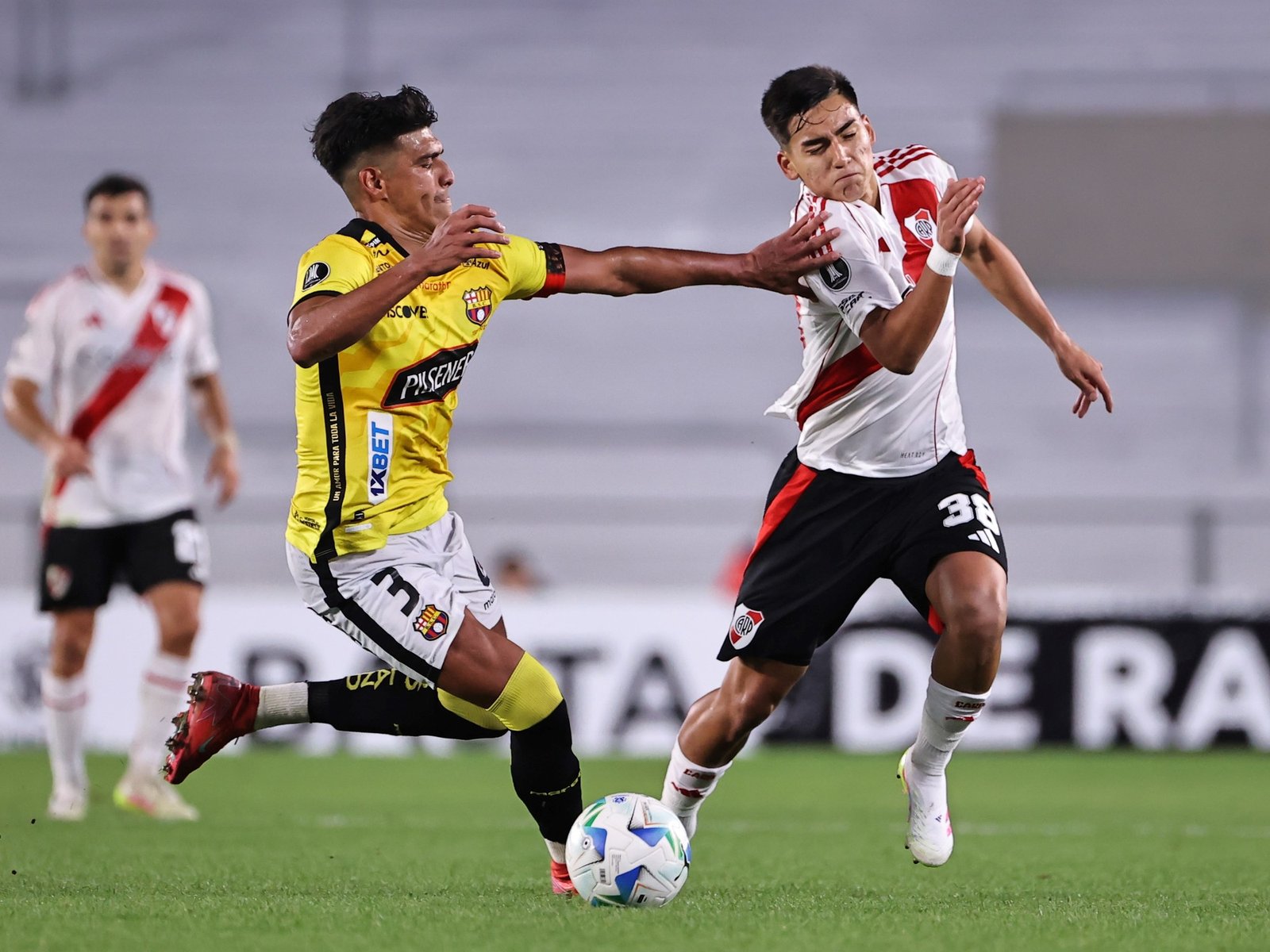 Ian Subiabre arregló la renovación con River, tendrá una cláusula de rescisión estratosférica y jugará el Mundial Sub 20