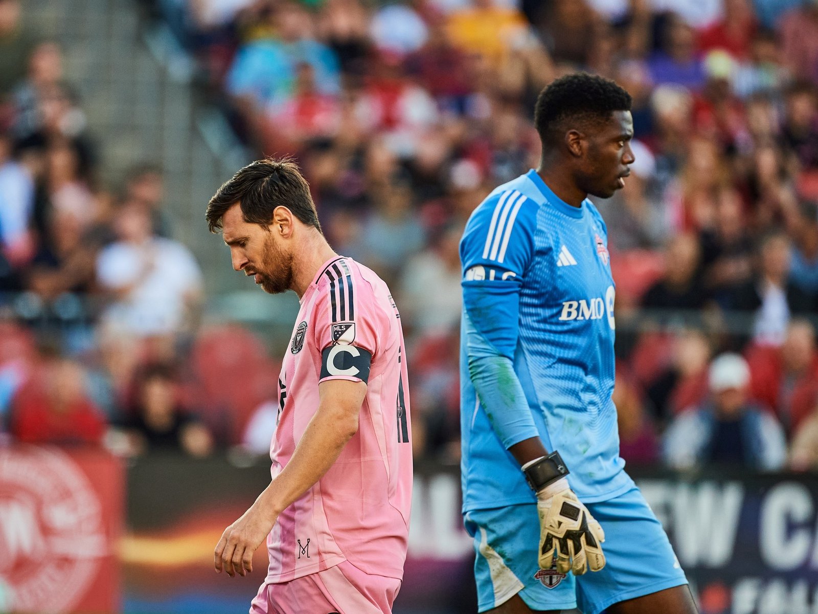 Lionel Messi frenó su racha en la MLS por culpa del arquero Sean Johnson, que le sacó el gol con cuatro atajadas y fue héroe del Toronto FC