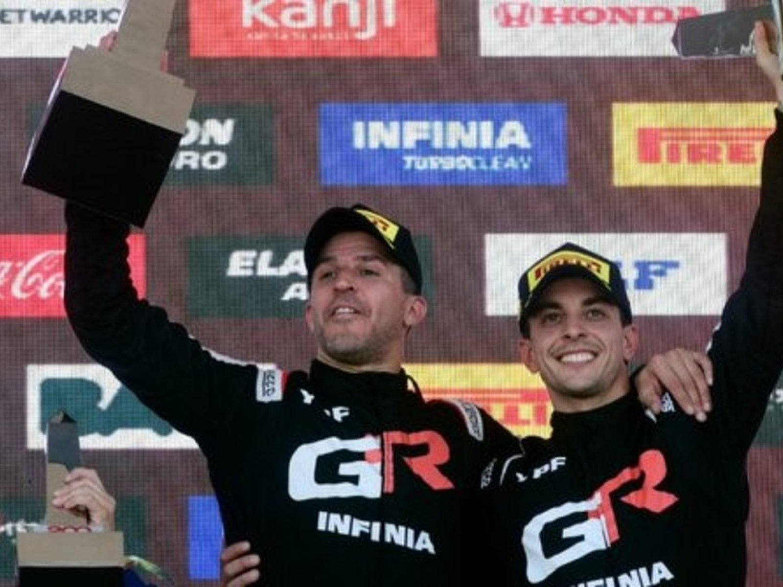 Matías Rossi fue un ‘Misil’ y, junto al uruguayo Urrutia, ganó por tercera vez los 200 kilómetros de Buenos Aires