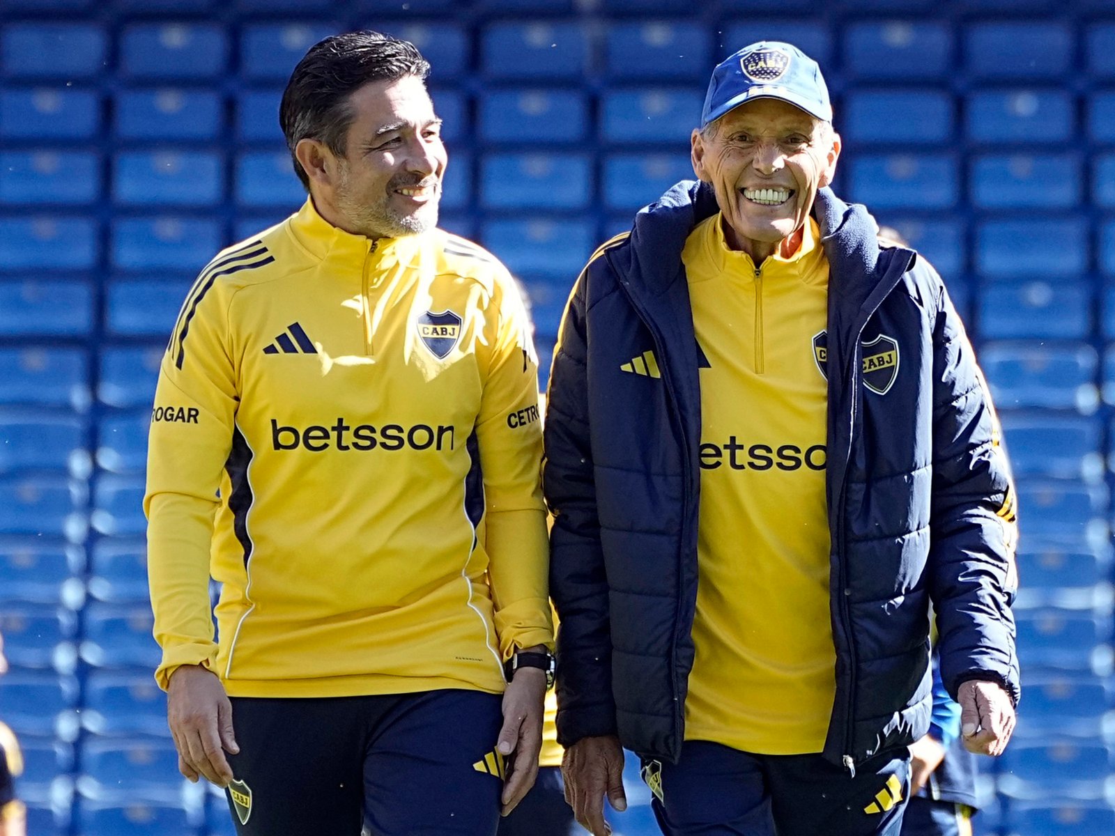 el DT de Boca recibió el alta médica pero no estaría en Varela contra Defensa y Justicia