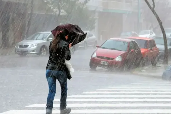Difunden alerta amarilla por lluvias, tormentas y vientos