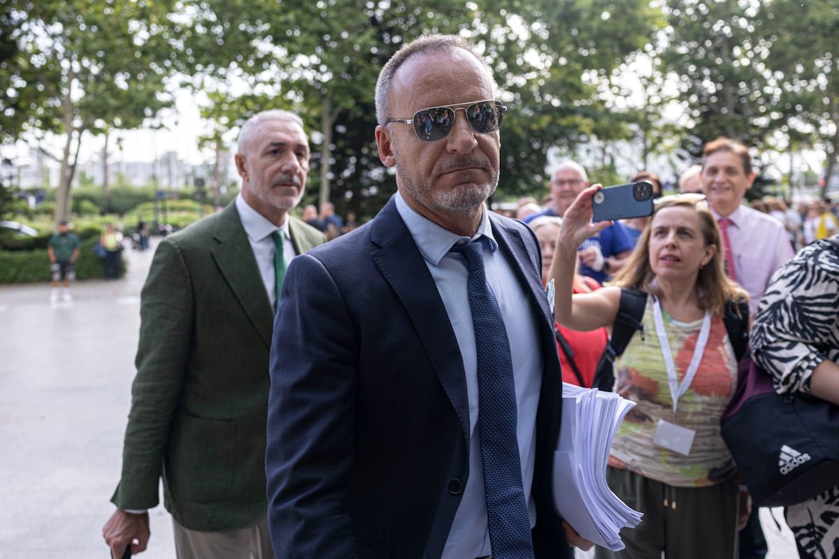 Absuelto el mando policial que ligó crimen e inmigración en un acto de Vox | Noticias de la Comunidad Valenciana