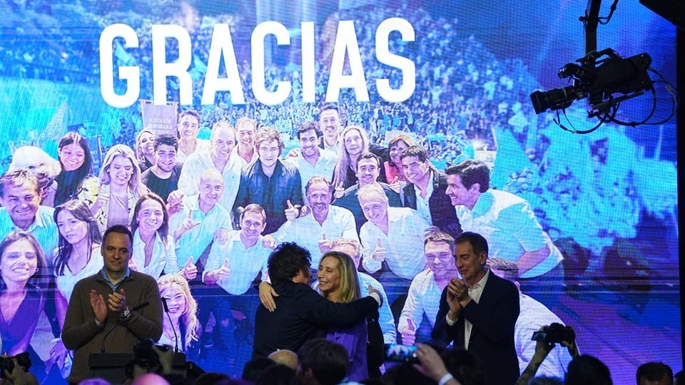 Así reflejaron los medios del mundo el triunfo de LLA en las legislativas  | Tras los resultados