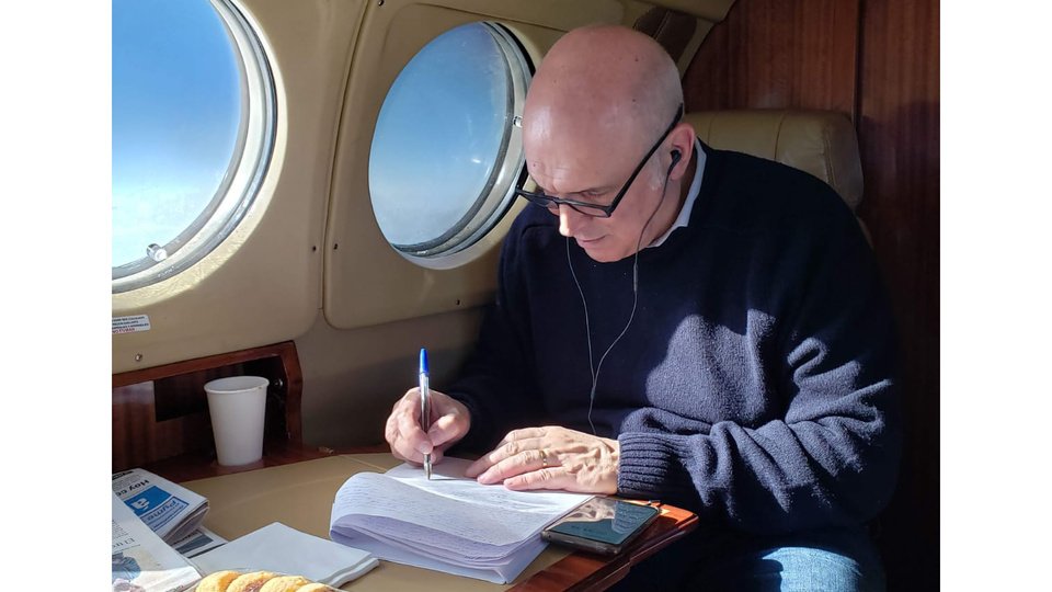 Avanza la causa contra Espert: declaró un directivo de la empresa de aviones que usó el excandidato | Está prevista la indagatoria de la legisladora de LLA Lucía Montenegro