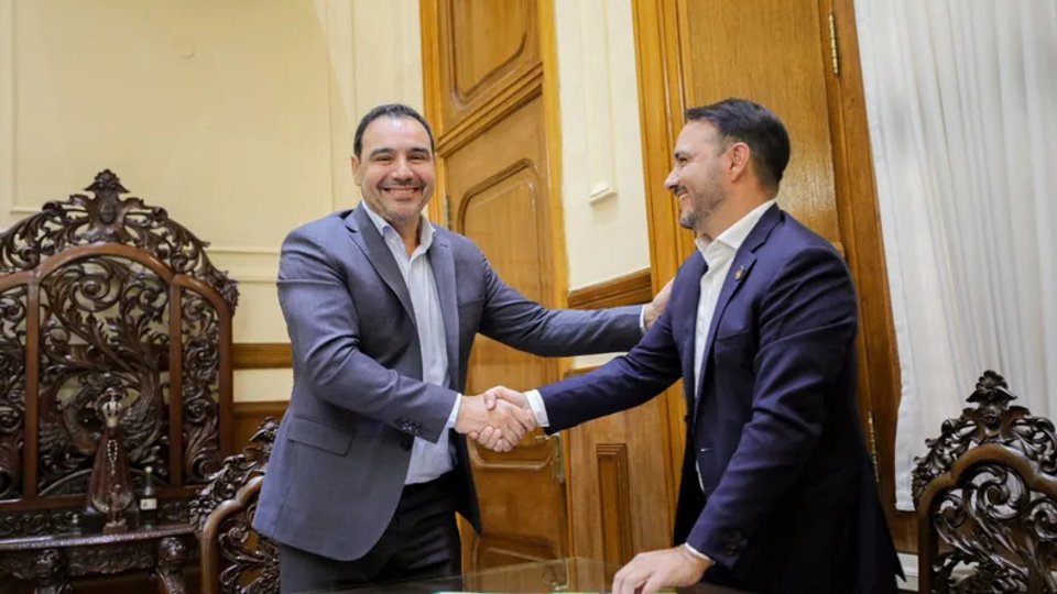 Corrientes: una sorprendente elección de tercios | El oficialismo de Vamos Corrientes se ubicó en primer lugar, a un punto de LLA