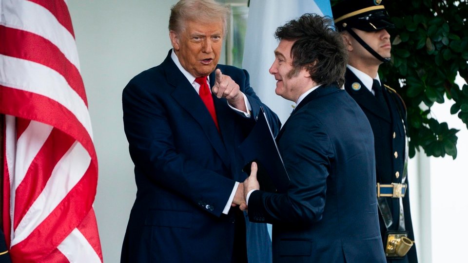 El Financial Times advierte que el salvataje de Trump a Milei puede salir caro | “Make Argentina Default Again”