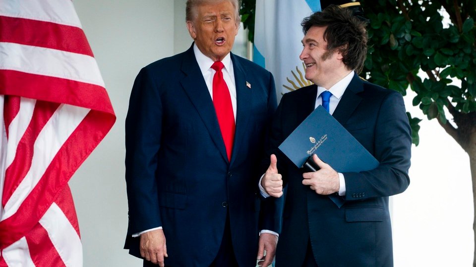 El Gobierno intenta maquillar la incómoda advertencia de Trump | Insólitas traducciones para suavizar los dichos del presidente de EE.UU.