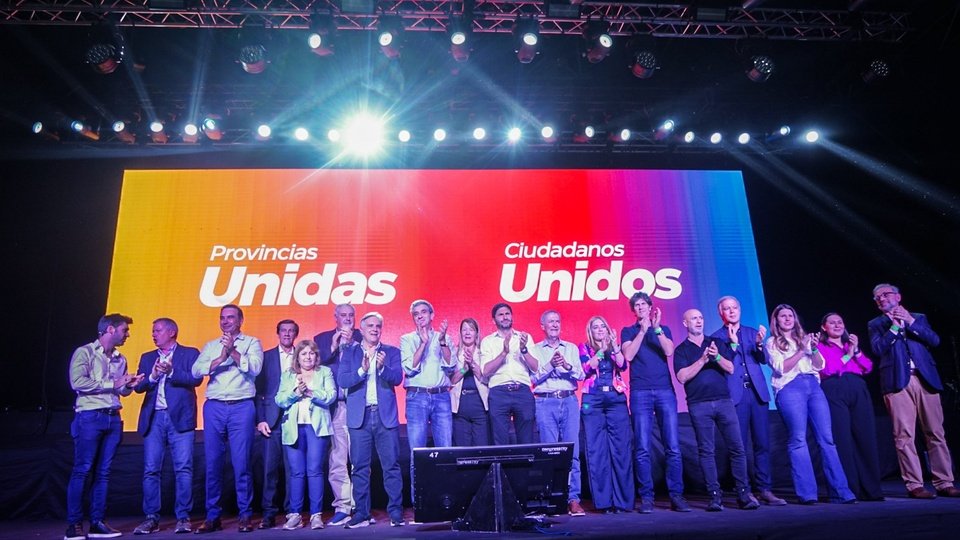 El camino del medio hizo pie en CABA | Acto de los gobernadores de Provincias Unidas, junto a Lousteau en Obras