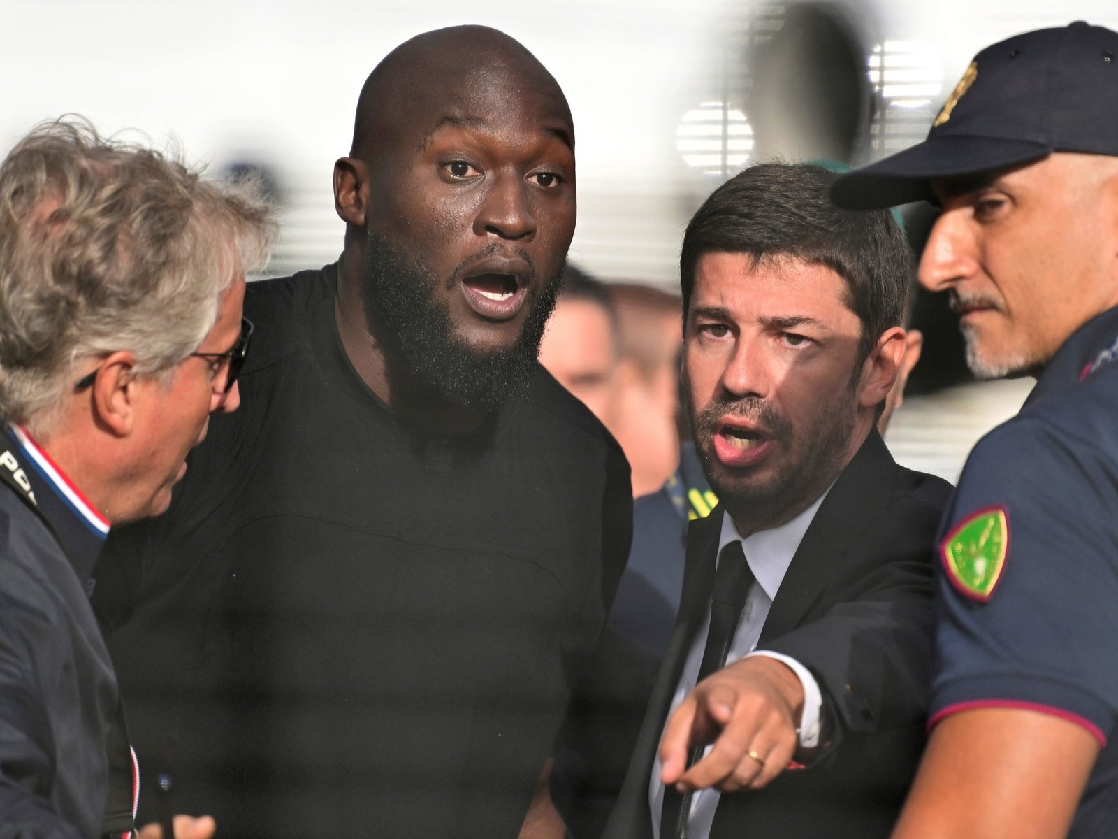 El drama de Lukaku, el goleador belga del Napoli que se siente «extorsionado» por su propia familia tras la muerte de su padre