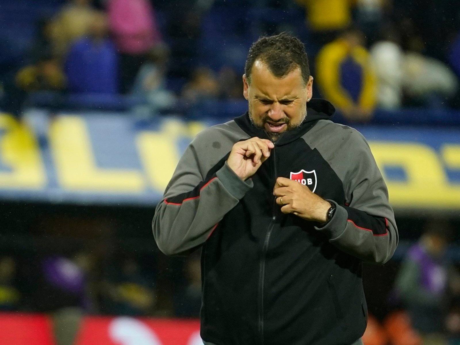 El presidente de Newell’s despidió a Fabbiani, aunque se había mostrado con fuerza para seguir como DT tras la derrota ante Argentinos