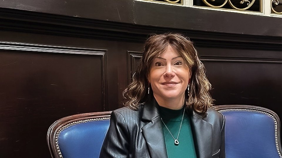 Es ley el proyecto de Soledad Alonso para difundir la Línea 144 en los recibos de sueldo  | Emitidos por la Administración Pública provincial y organismos descentralizados