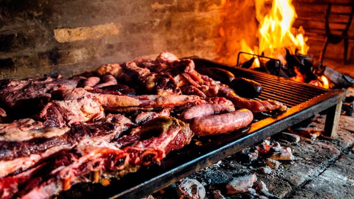 Expertos recomiendan comer una porción de carne por semana: «Podría prevenir muertes»
