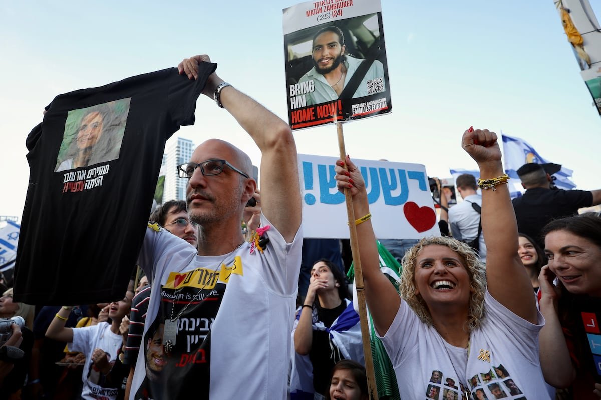 Israel cierra un periodo negro de su historia con el retorno de sus cautivos: “Por fin podremos respirar” | Internacional