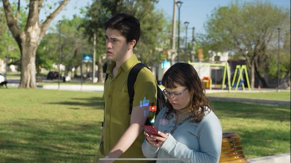 La Municipalidad de La Plata lanzó una campaña para promover el uso consciente del celular | Destinada a jóvenes 