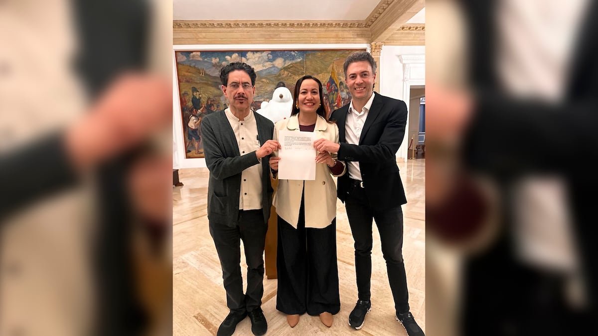 La izquierda colombiana logra mantenerse unida ante las elecciones de 2026 frente a una derecha sin rumbo