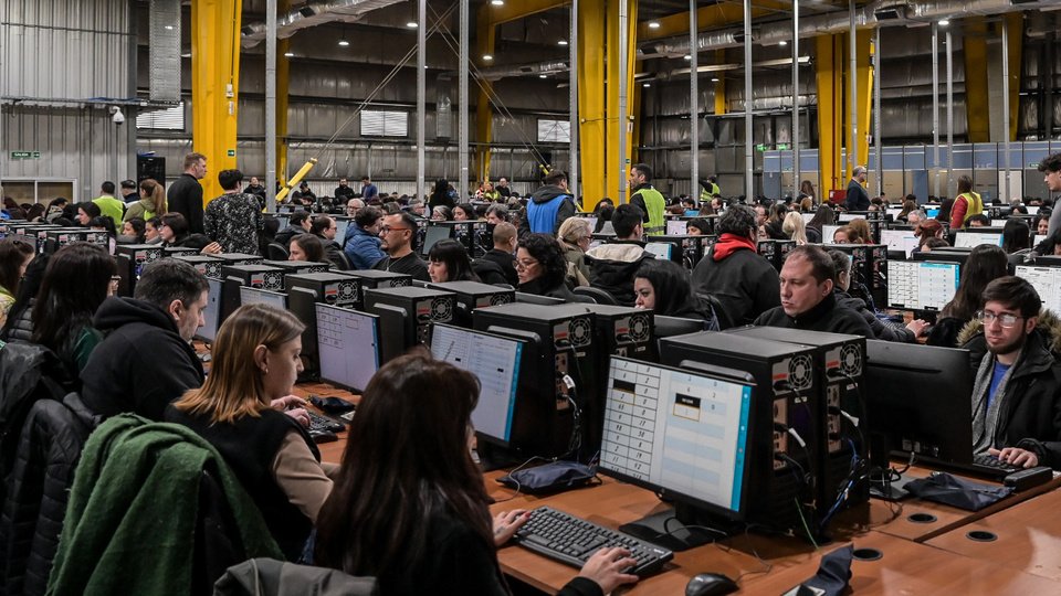 La maniobra desesperada del Gobierno para dibujar un triunfo | Reclamo y presentación de Fuerza Patria en la Cámara Nacional Electoral