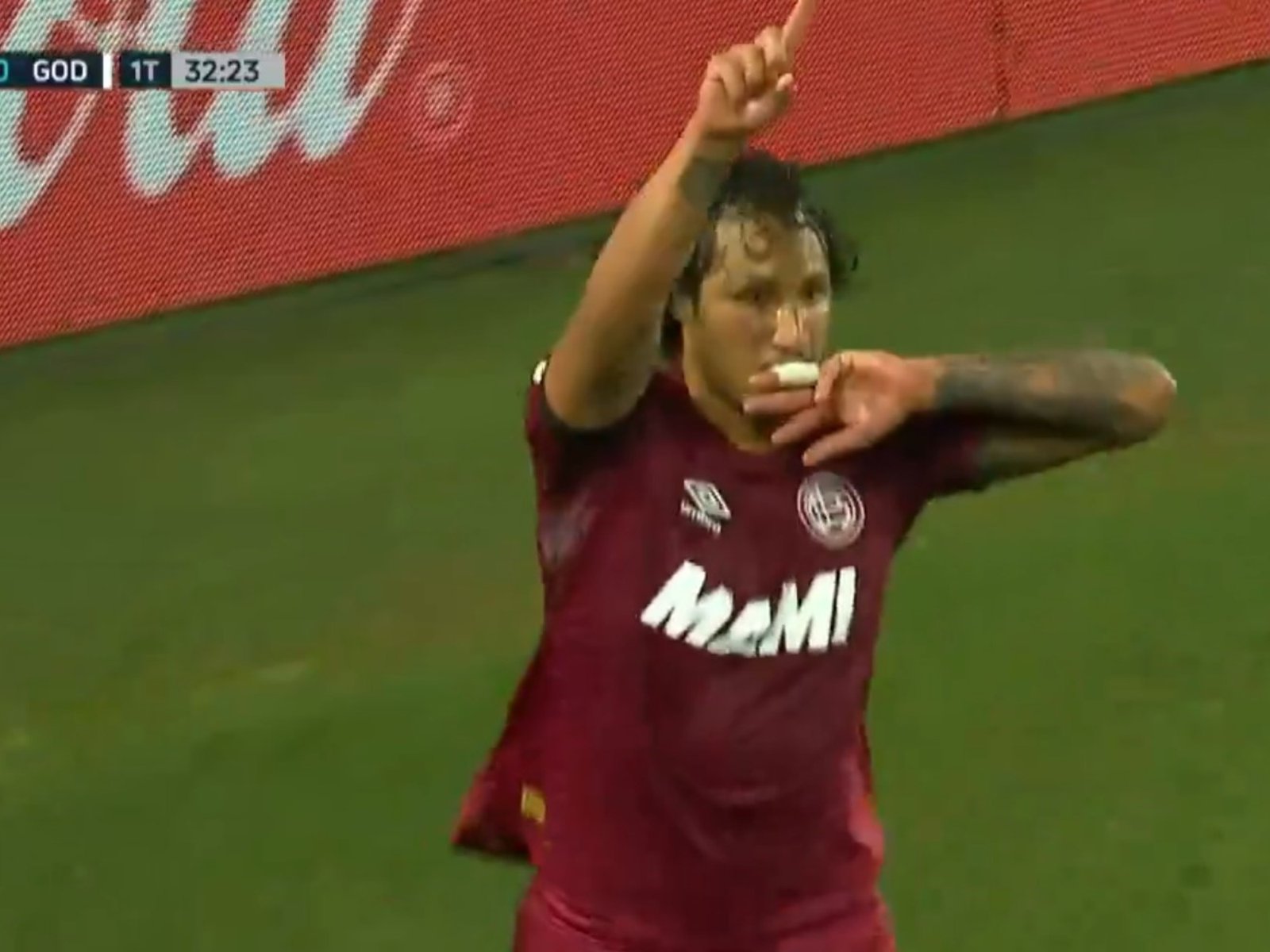 Lanús venció a Godoy Cruz, se subió a la punta y ya puso la cabeza en la Copa Sudamericana