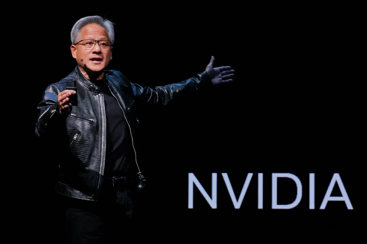 Las acciones de Nvidia se disparan hasta rozar los 4,9 billones de capitalización tras compartir nuevas previsiones de ventas | Mercados Financieros