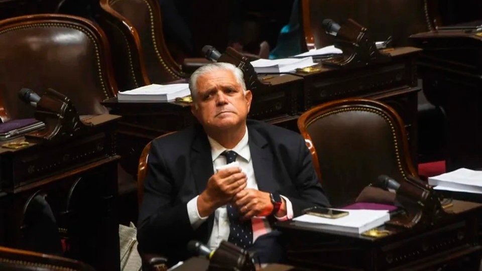 López Murphy, un liberal que estudió financiado por el Estado | Revelan que la dictadura le dio licencia con goce de sueldo y viáticos mientras cursaba en la Universidad de Chicago 