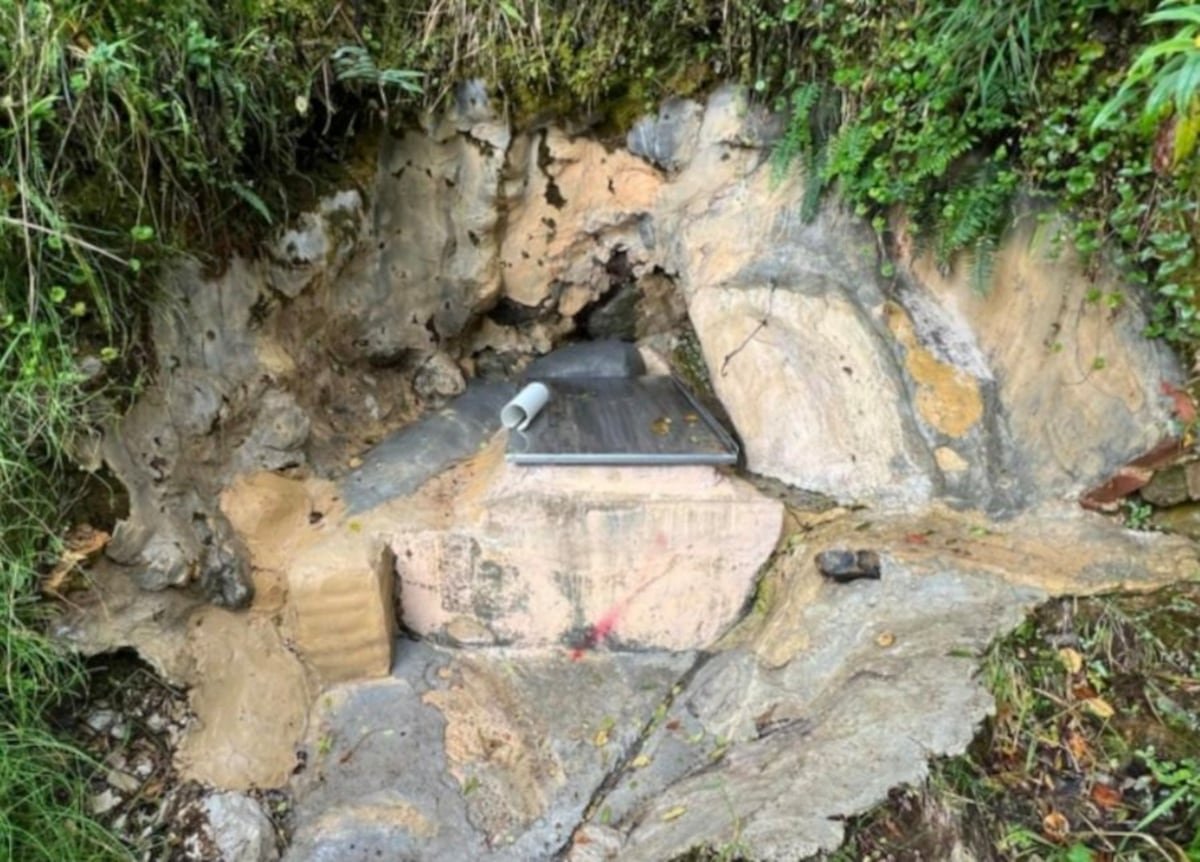 Los manantiales sellados con cemento cerca de Bogotá escalan las críticas ambientales contra Coca-Cola