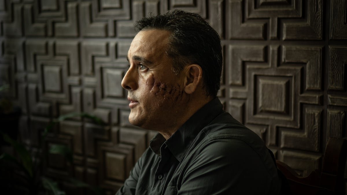 Mauricio Hoyos: “Hay que acabar con el mito de los tiburones asesinos. Somos nosotros los que matamos cientos de miles al día”