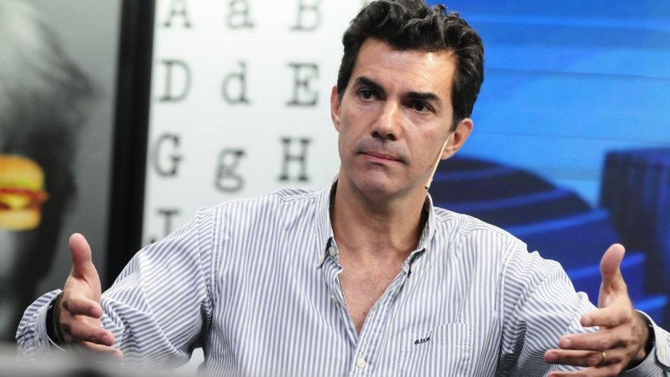 “Nada hará que me corra del camino»: el mensaje de Urtubey después del ataque a su camioneta | El vehículo recibió un impacto de bala en medio de una gira electoral